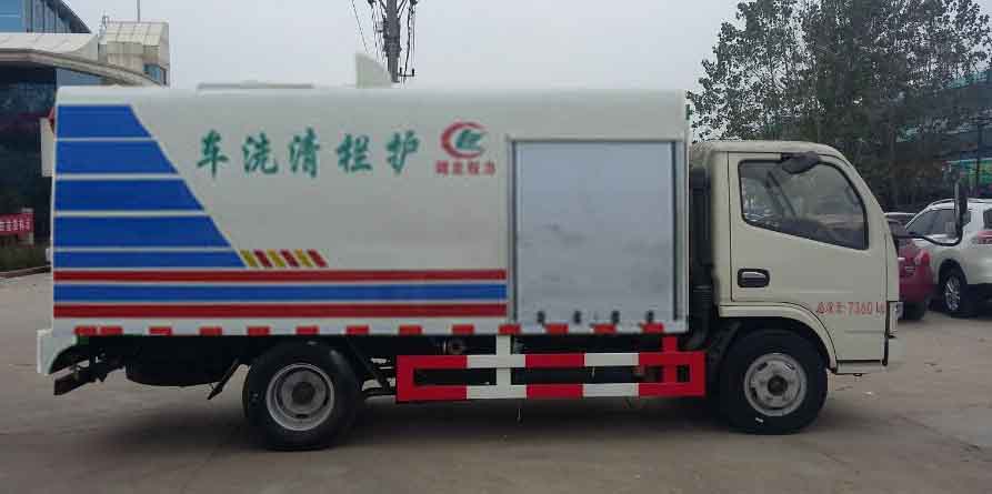 程力威牌CLW5071GQX5护栏清洗车公告图片