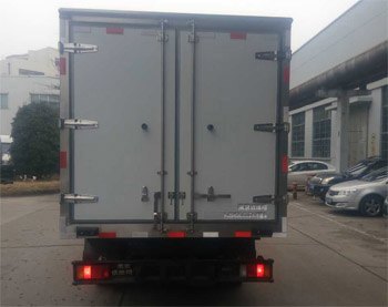 依維柯牌NJ5045XLCLZA冷藏車公告圖片