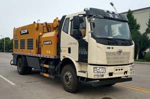 路面养护车