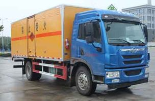 爆破器材运输车
