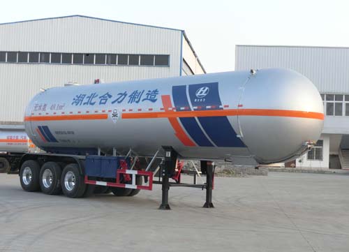 神狐牌12.5米26吨3轴液化气体运输半挂车(HLQ9404GYQ)