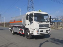 运油车