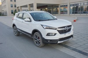 海马牌HMA7160AA4AW型轿车