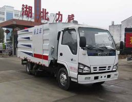 吸尘车