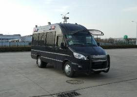 澳柯玛牌AKM5040XYB运兵车