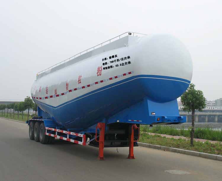 骏强牌11米30吨3轴低密度粉粒物料运输半挂车(JQ9401GFL)