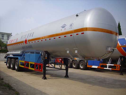 宏图牌13米28吨3轴液化气体运输半挂车(HT9408GYQ6A)
