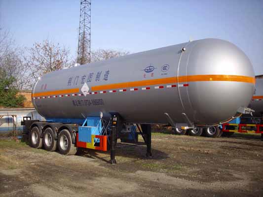 宏图牌11.4米25吨3轴液化气体运输半挂车(HT9407GYQ2D)