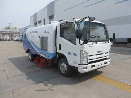 扫路车