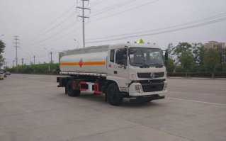 运油车
