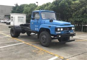 牵引教练车