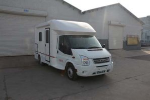 旅居车