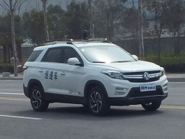 巡逻车