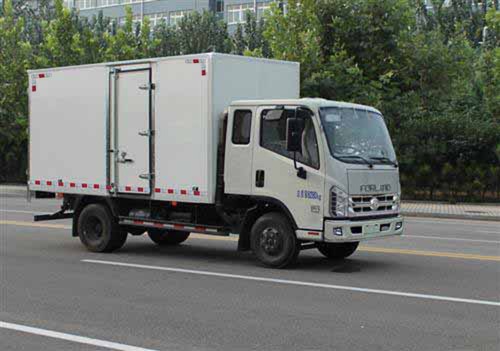 福田牌BJ5076XXY-AC厢式运输车