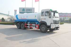 洒水车