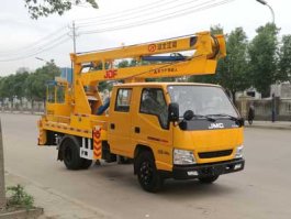 高空作业车