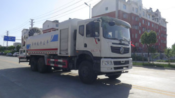 多功能抑尘车