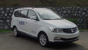 巡逻车