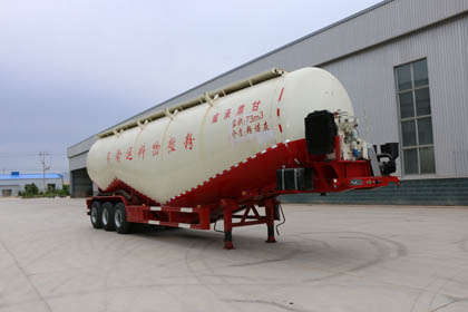 承威牌13米28吨3轴低密度粉粒物料运输半挂车(GCW9403GFL)