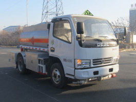 易燃液体罐式运输车