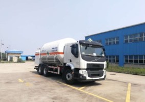 低温液体运输车