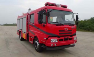 压缩空气泡沫消防车
