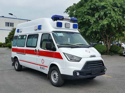XLG5030XJH51 蓝港牌救护车图片