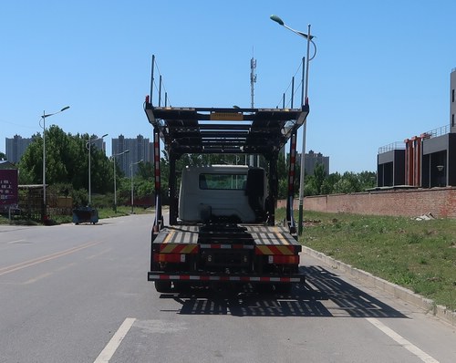 宏昌天馬牌HCL5225TCLZZN50H5車(chē)輛運(yùn)輸車(chē)公告圖片