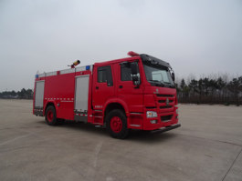 压缩空气泡沫消防车
