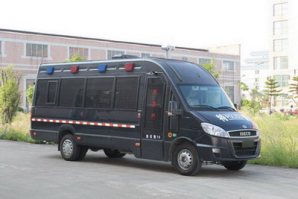 运兵车