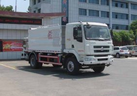 多功能抑尘车