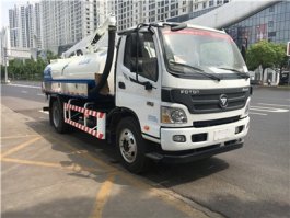 吸粪车