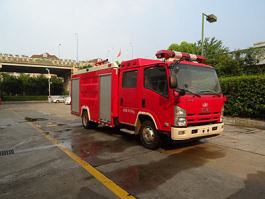 云鹤牌WHG5100GXFPM30/V泡沫消防车