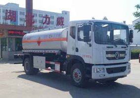 运油车