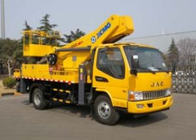 高空作业车
