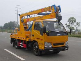 高空作业车