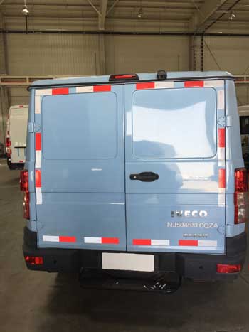依維柯牌NJ5045XLCQZA冷藏車公告圖片