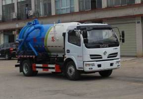 吸污车