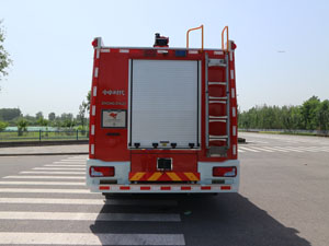 中卓时代牌ZXF5170GXFPM70/M5泡沫消防车公告图片