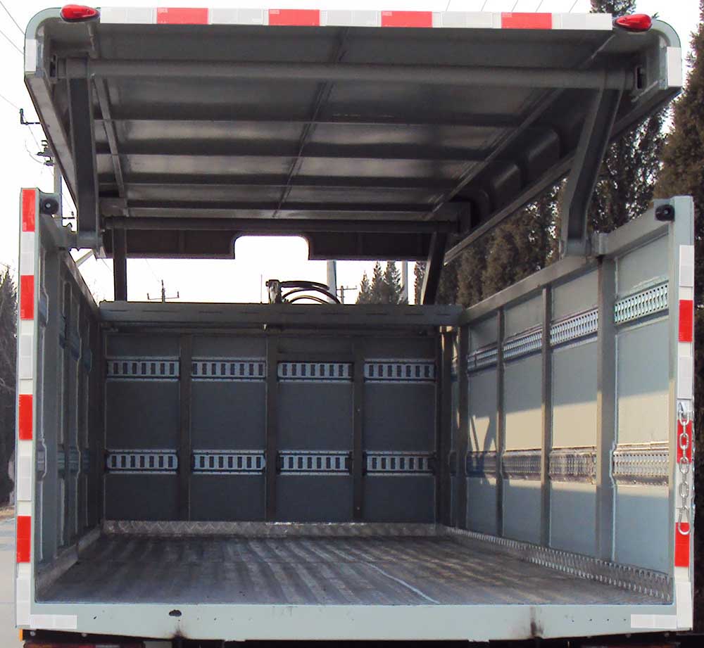 華林牌HLT5040XTYEV純電動(dòng)密閉式桶裝垃圾車公告圖片