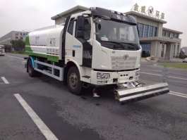 清洗车