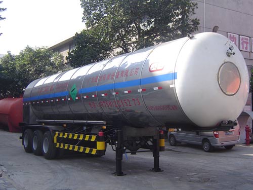 久远牌12.5米24.8吨3轴低温液体运输半挂车(KP9403GDYCA)