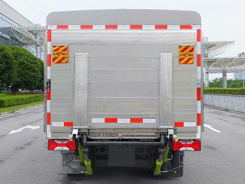 中联牌ZBH5040XTYSABEV纯电动密闭式桶装垃圾车公告图片