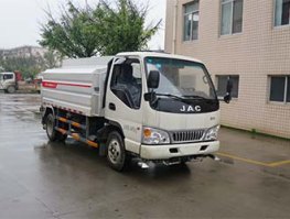 路面养护车