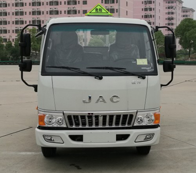 江特牌JDF5070XRYHFC5易燃液体厢式运输车公告图片