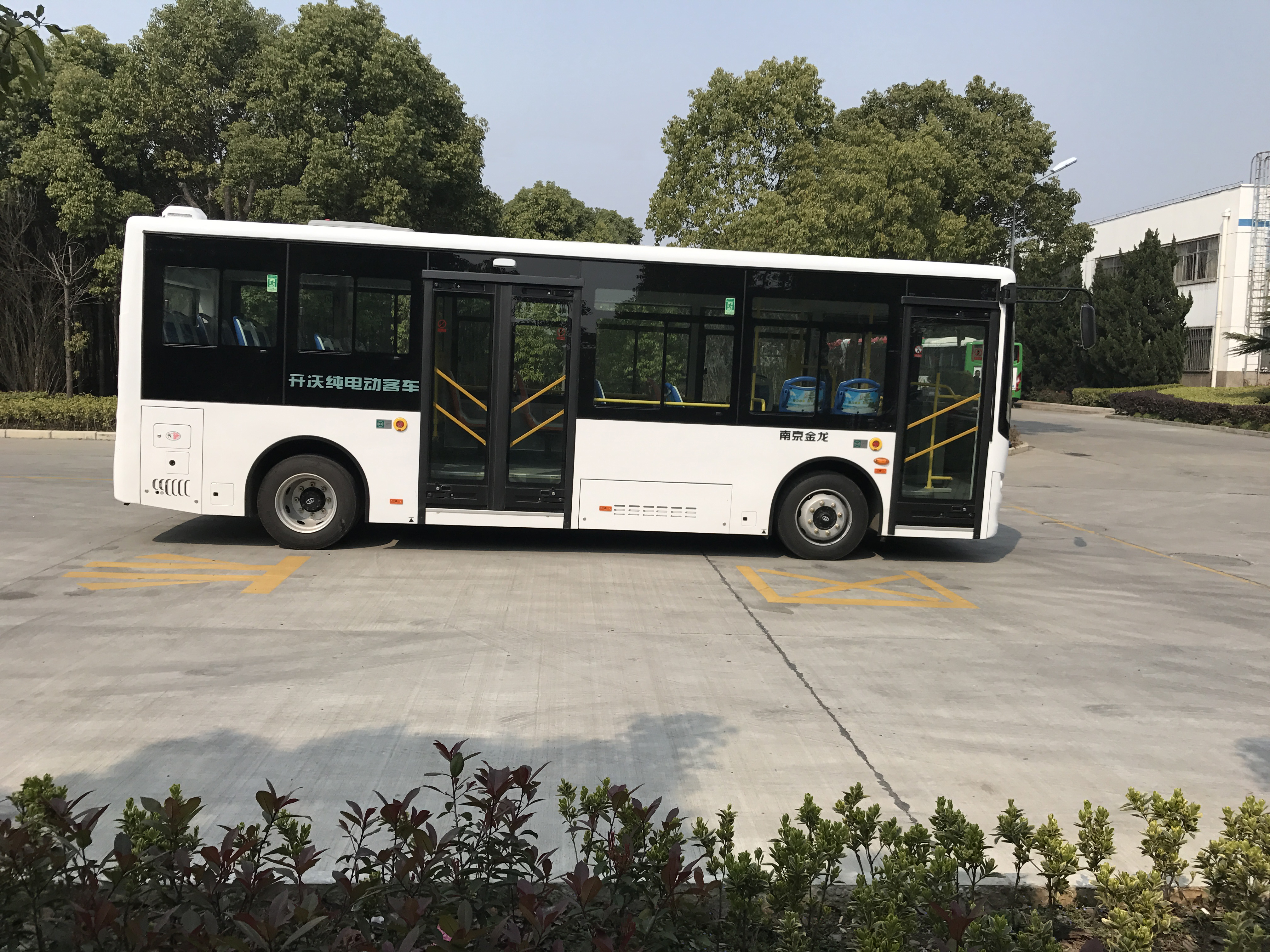 开沃牌NJL6809BEV6纯电动城市客车公告图片