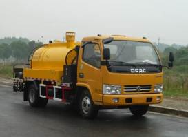 沥青洒布车