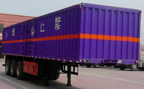 华泰宏宇达牌12米33.3吨3轴杂项危险物品厢式运输半挂车(YXF9400XZW)