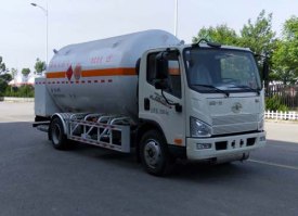 低温液体运输车