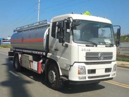 运油车